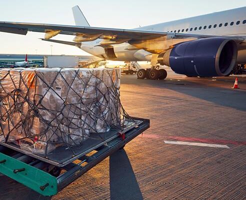 ARC-23-247044-How-Air-Freight-Works-Blog-Image-492X448 ARC-23-247044-How-Air-Freight-Works-Blog-Image-492X448